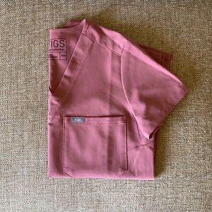 FIGS Catarina one pocket scrub top